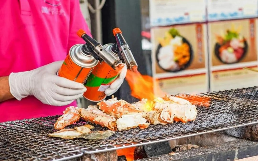Tokyo’s Must-Sees: 5-hour Tsukiji, Akihabara & Asakusa Tour Image 10