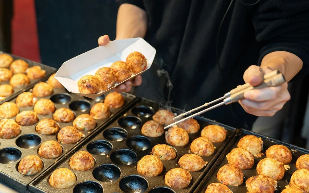 Tokyo: Shinjuku Night Food Tour With 13 Dishes Across 4 Eateries
 Image 6