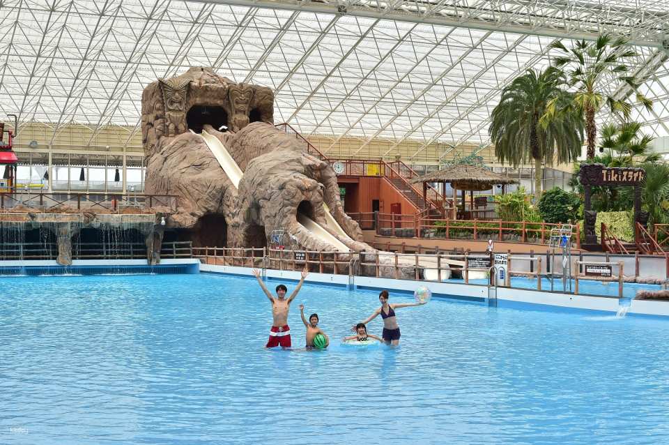 Tokyo Summerland: 1-Day Pass (Indoor Pool + Amusement Park) | Japan