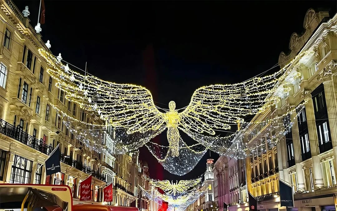 Tootbus: London Christmas Lights Bus Tour Image 2