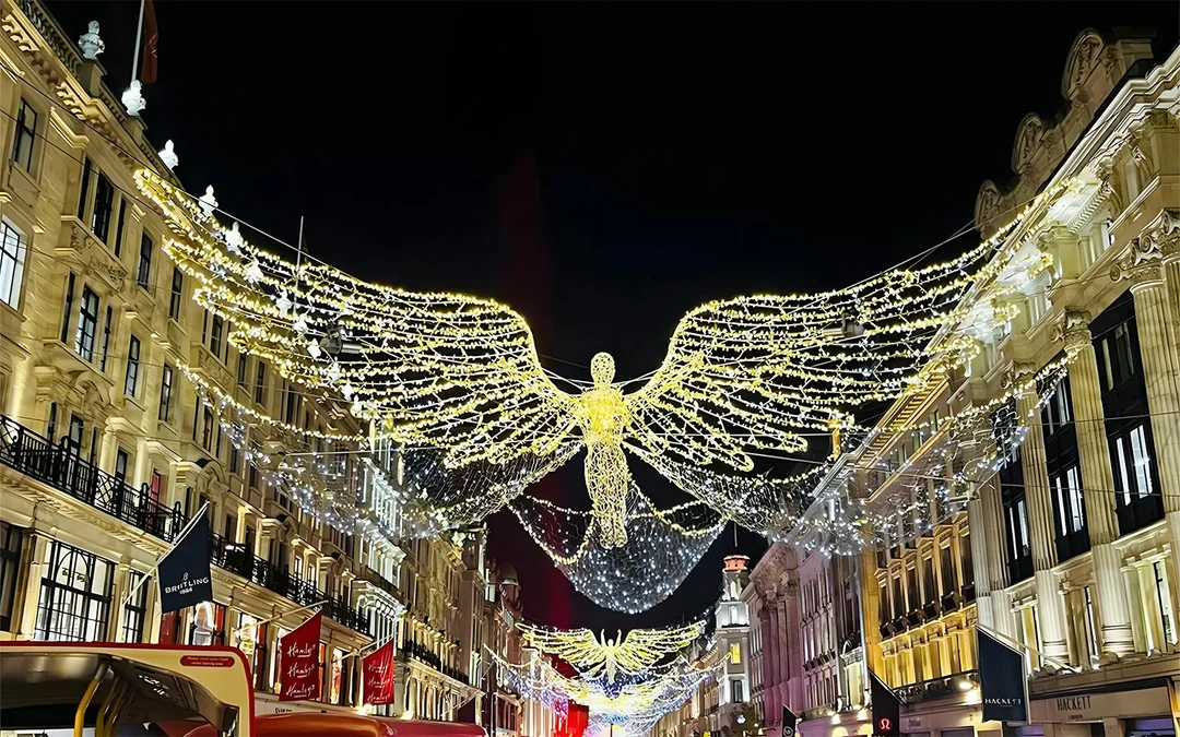 Tootbus: London Christmas Lights Bus Tour Image 2