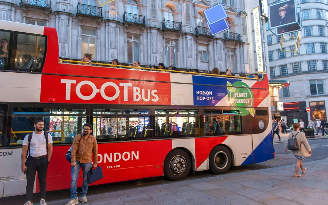Tootbus: London Night Bus Tour Image 2