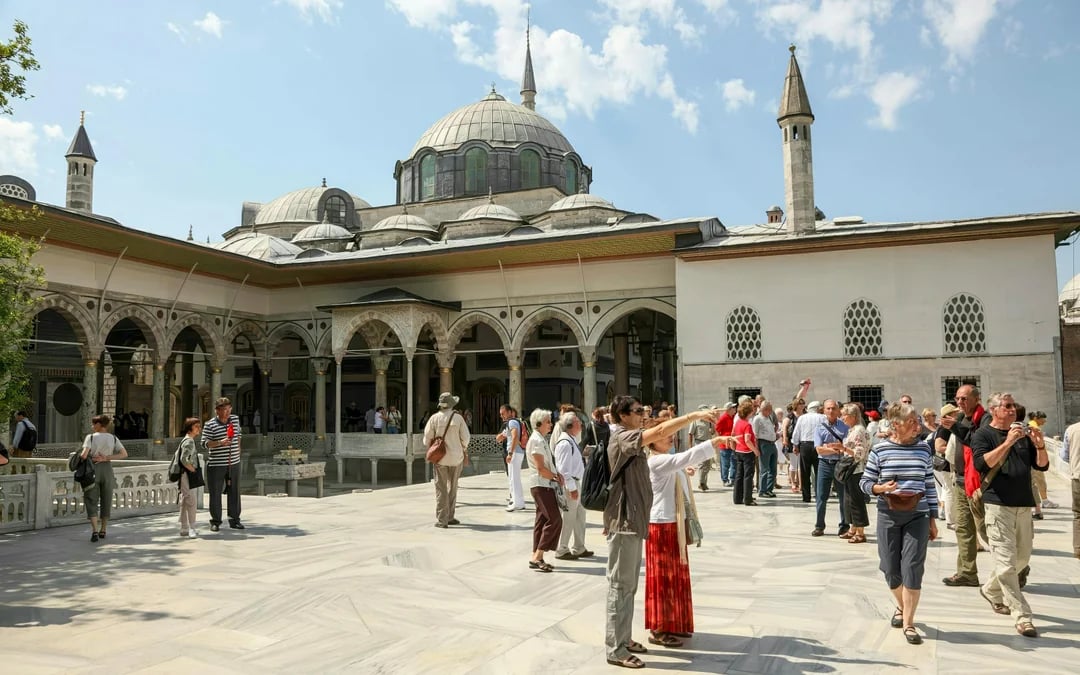 Topkapi Palace & Harem Small-Group Guided Tour with Fast-Track Entry Image 2
