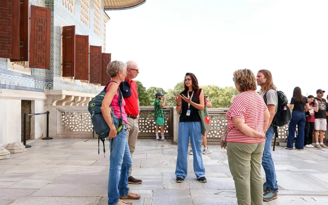 Topkapi Palace & Harem Small-Group Guided Tour with Fast-Track Entry Image 4