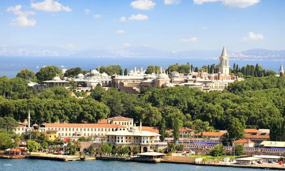 Topkapi Palace Fast Track Ticket, Highlights Tour and Audio Guide