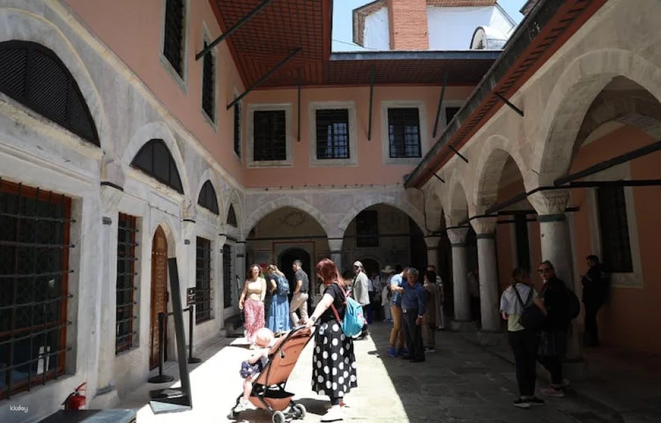 Topkapi Palace Fast Track Ticket, Highlights Tour and Audio Guide