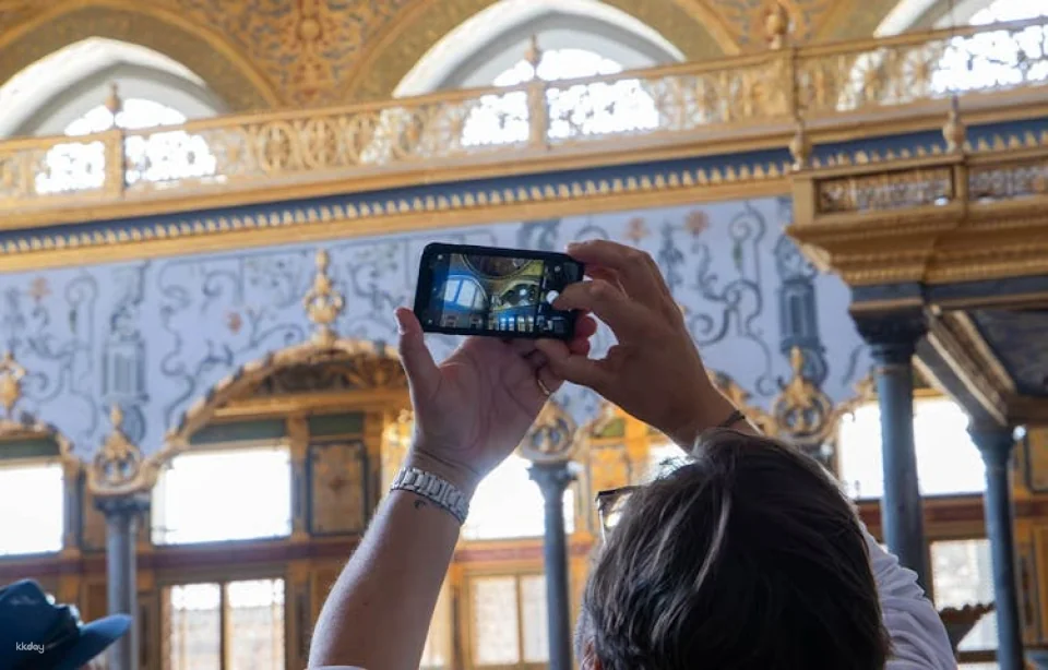 Topkapi Palace Fast Track Ticket, Highlights Tour and Audio Guide