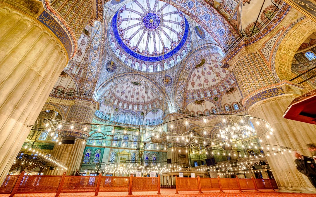 Topkapi Palace with Harem, Hagia Sophia & Blue Mosque Guided Tour Image 8