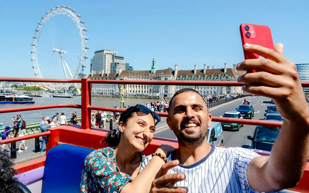 Topview: London Hop-on Hop-off Bus Tour with Optional Thames Cruise Image 2