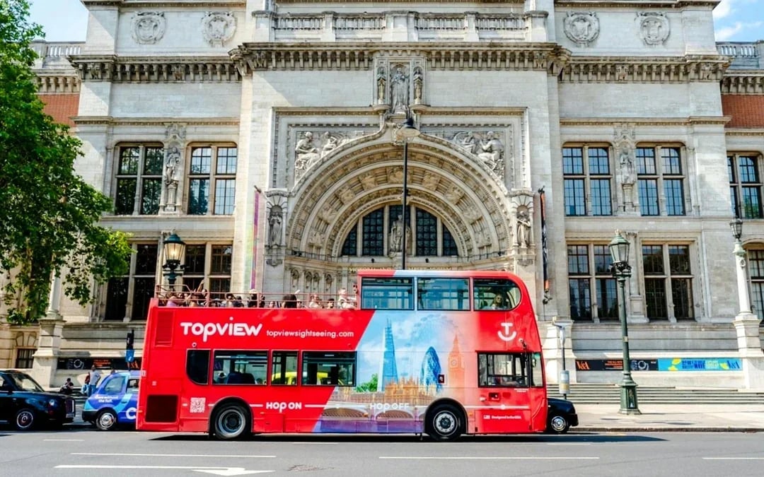 Topview: London Hop-on Hop-off Bus Tour with Optional Thames Cruise Image 6