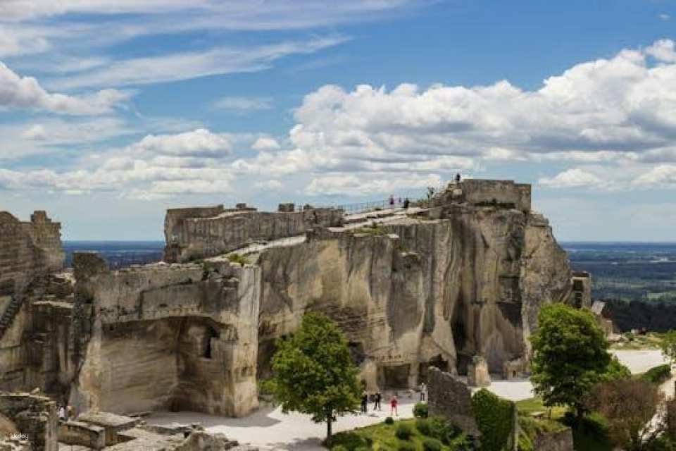 Tour of Avignon, St Remy, Les Baux et Pont du Gard from Avignon