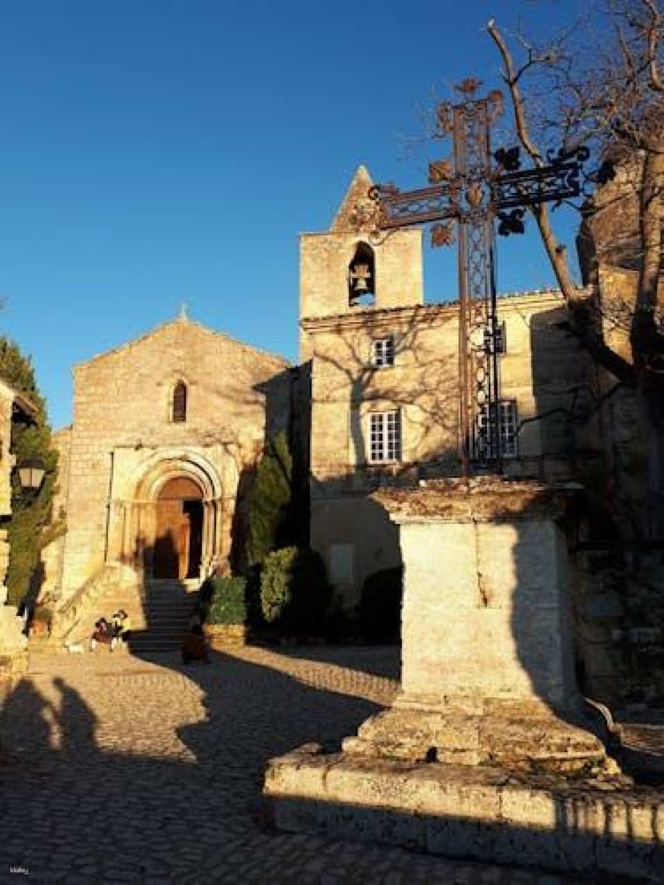 Tour of Avignon, St Remy, Les Baux et Pont du Gard from Avignon