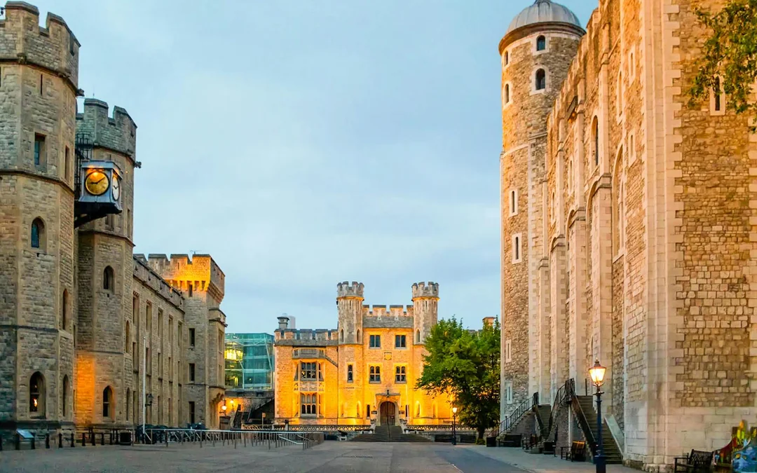 Tower of London After Hours VIP Guided Tour & Ceremony of the Keys Image 4