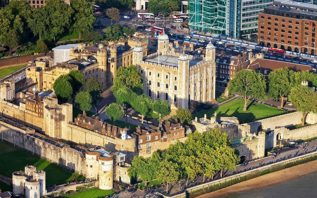 Tower of London Guided Tour with Skip-the-Line Access Image 2