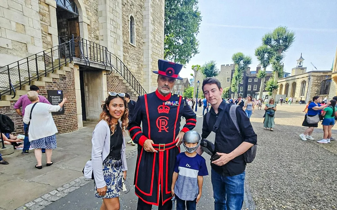 Tower of London Tickets with Access to the Crown Jewels and Beefeater Meet & Greet Image 10