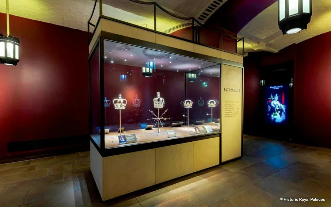 Tower of London Tickets with Access to the Crown Jewels Image 9