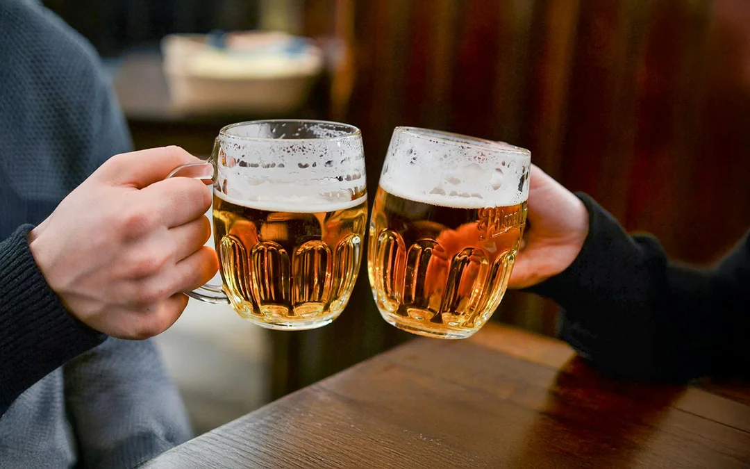 Traditional Beer Tour with Tasting and Dinner Image 2