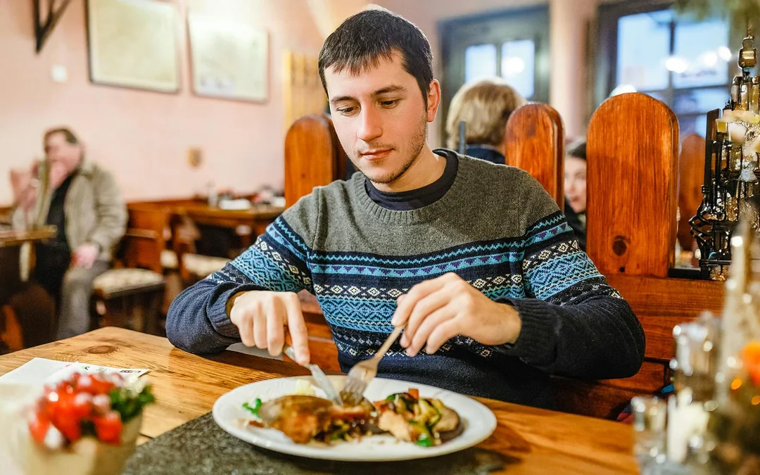Traditional Beer Tour with Tasting and Dinner Image 4