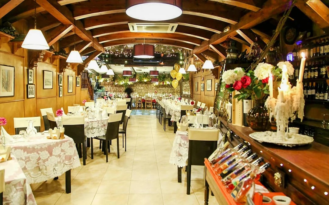Traditional Maltese Dinner with Folklore Show: Malta Image 2