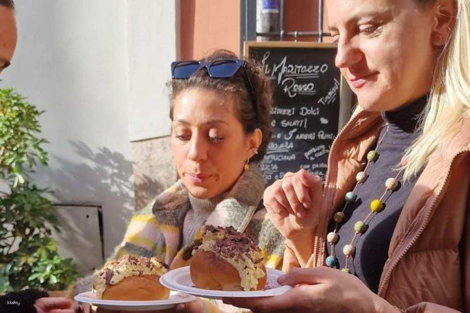 Traditional Maritozzi breakfast and light lunch in Trastevere