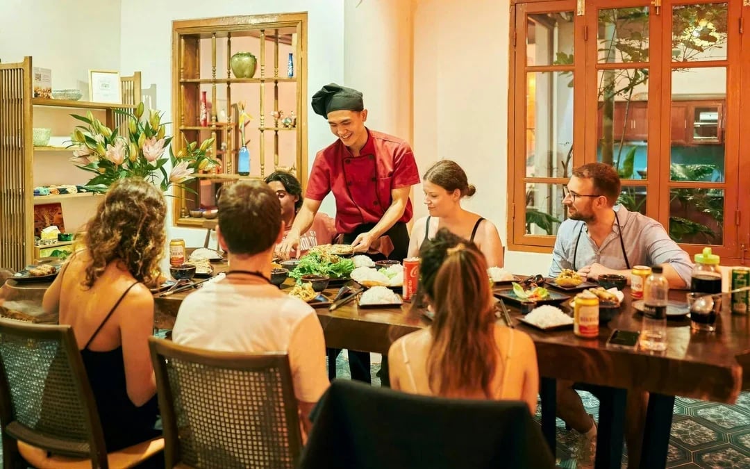 Traditional Vietnamese Cooking Class with Local Market Visit Image 2