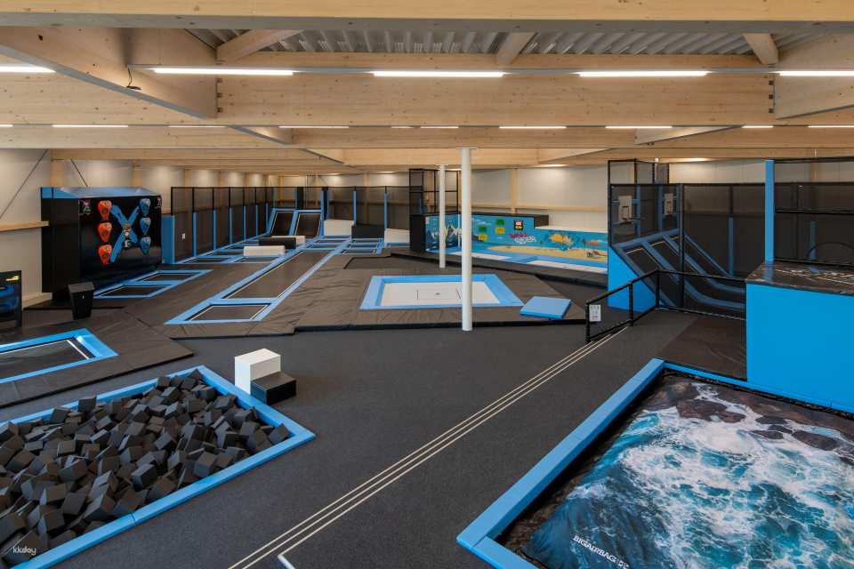 Trampoline Xstream Park Ticket