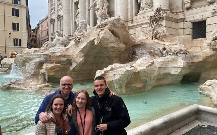 Trevi Fountain Guided Tour with Exclusive Access Image 2