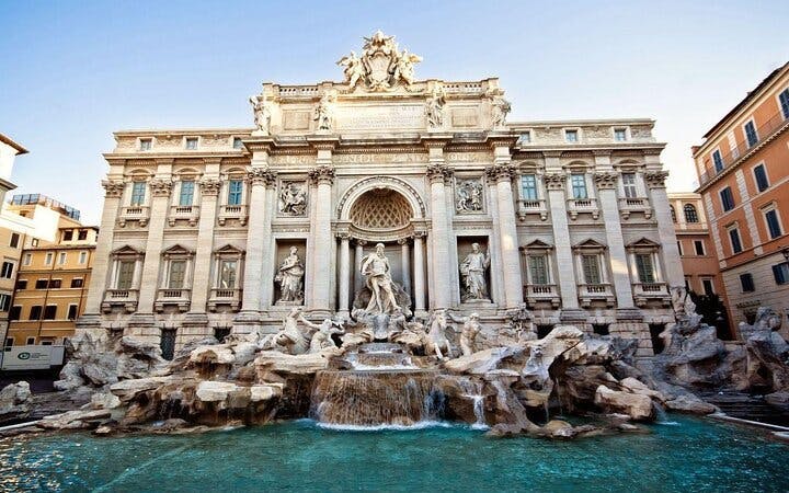 Trevi Fountain Guided Tour with Exclusive Access Image 3