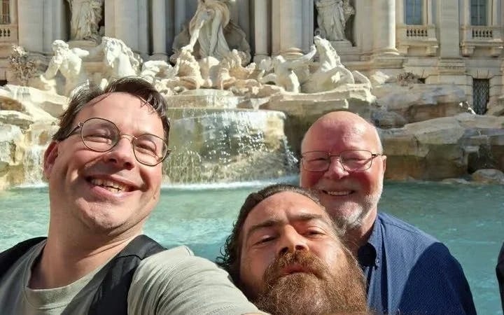 Trevi Fountain Guided Tour with Exclusive Access Image 9