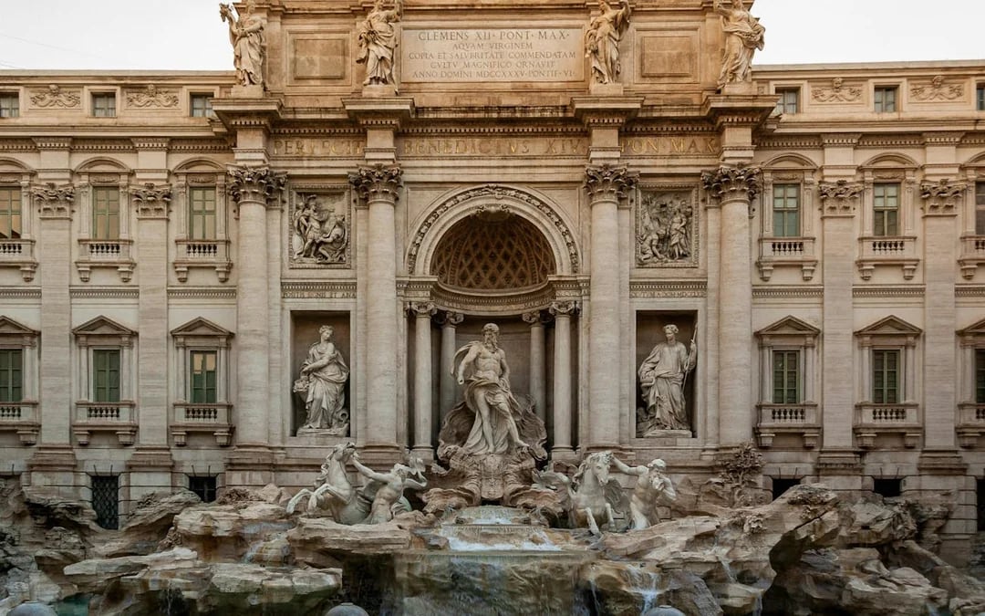 Trevi Fountain Ticket & City Walking Tour Image 4