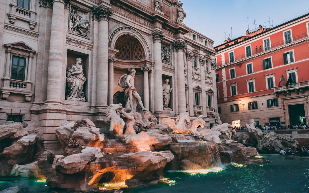 Trevi Fountain Ticket & City Walking Tour Image 3