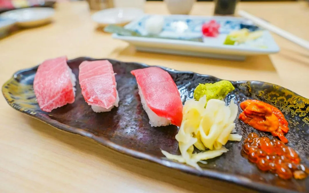 Tsukiji Fish Market: Behind the Scenes & 10 Seafood Tastings Image 2