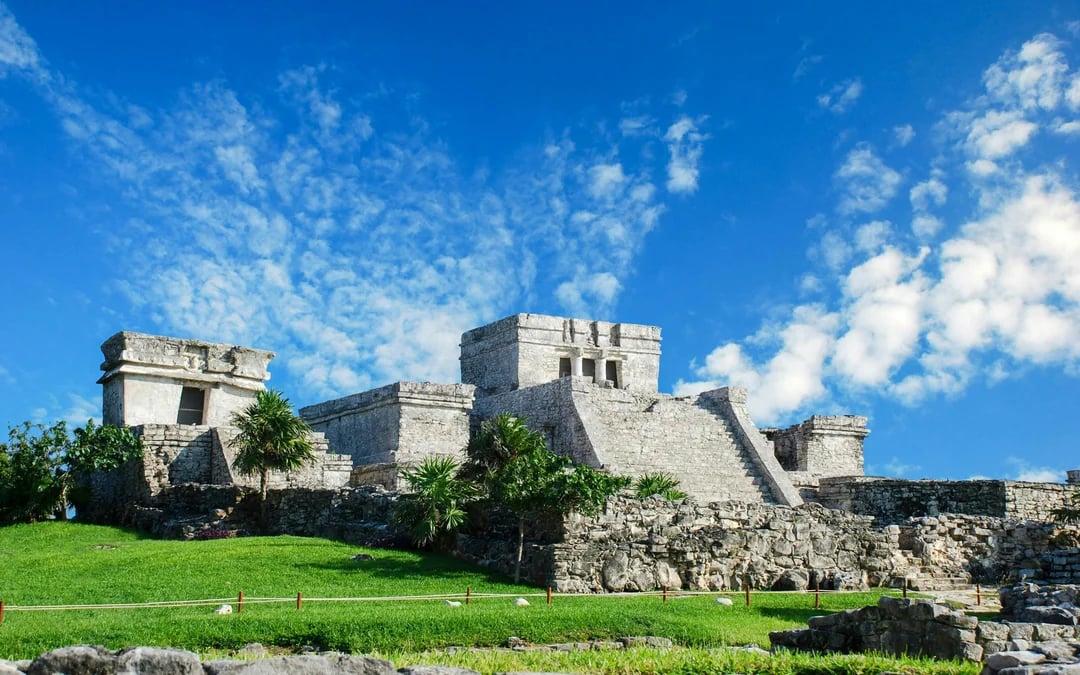 Tulum Archaeological Site Guided Tour Image 2