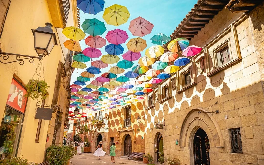 Turbopass Barcelona City Card: 25+ Attractions & Public Transport Image 7