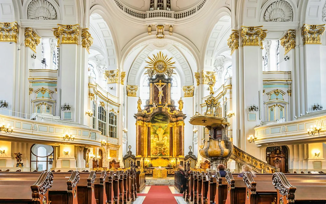 Turbopass Hamburg City Card: Included Entry to Multiple Attractions & Public Transport Image 2