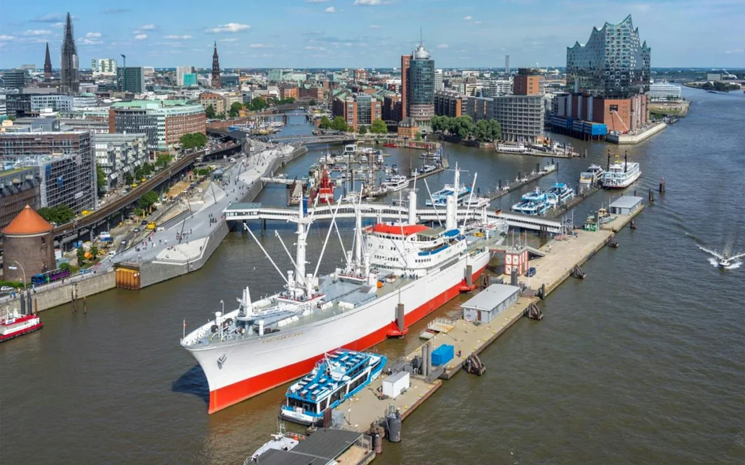 Turbopass Hamburg City Card: Included Entry to Multiple Attractions & Public Transport Image 5