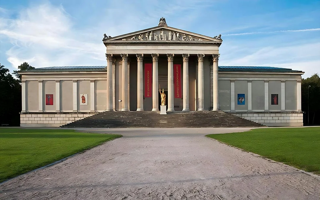 Turbopass Munich City Card: Choose from 40+ Attractions + Unlimited Public Transportation Image 4