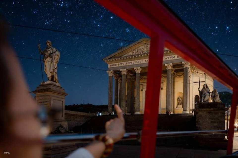 Turin night tour by Open Bus