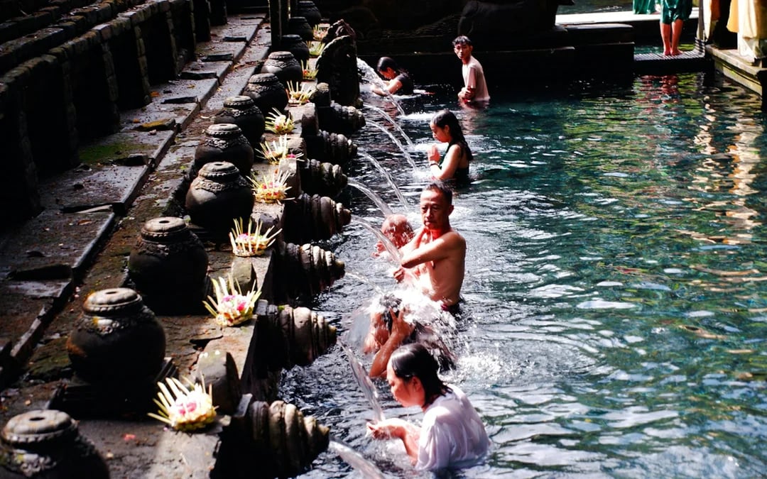 Ubud Private Tour: Tibumana and Kanto Lampo Waterfalls, Tirta Empul Water Temple, and Tegalalang Rice Terraces Image 7