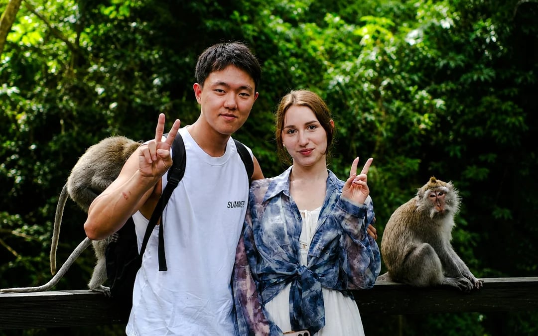 Ubud Private Tour with Tickets: Ubud Monkey Forest, Tegalalang Rice Terrace and Waterfalls Image 3