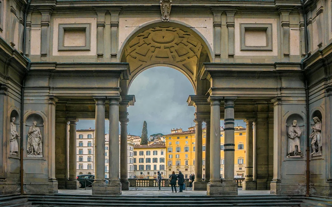 Uffizi Gallery and Vasari Corridor Small-Group Guided Tour Image 2