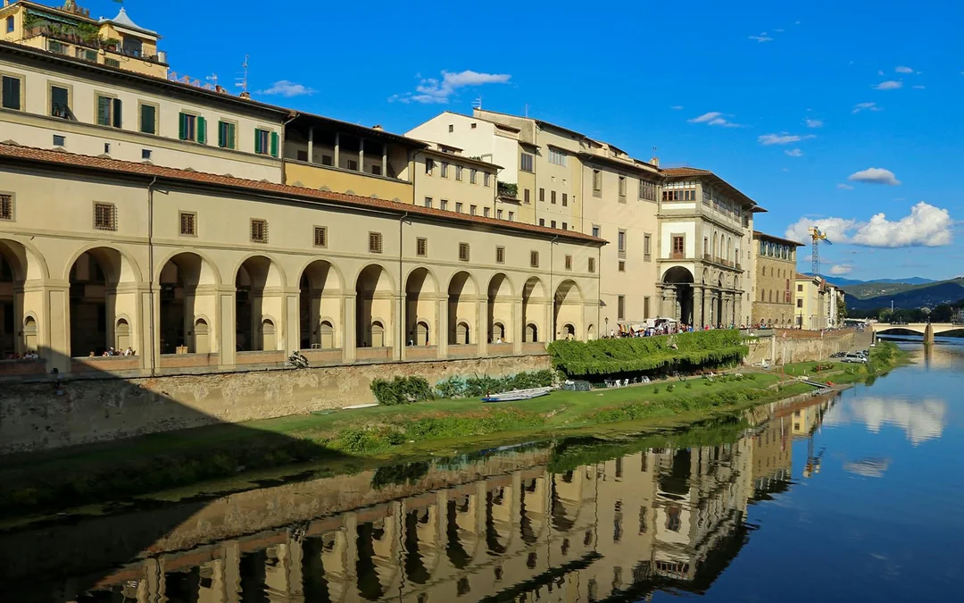 Uffizi Gallery and Vasari Corridor Small-Group Guided Tour Image 11