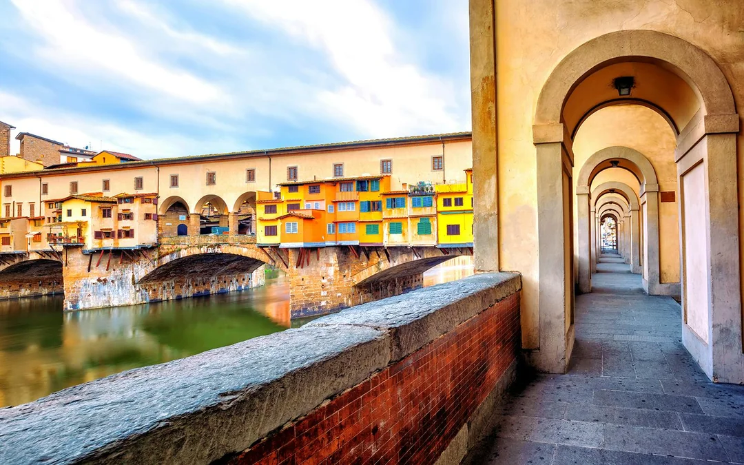 Uffizi Gallery and Vasari Corridor Small-Group Guided Tour Image 3
