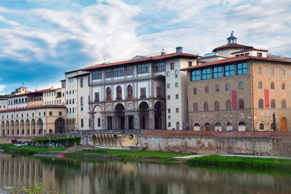 Uffizi Gallery Skip-The-Line Ticket with Digital Audio Guide