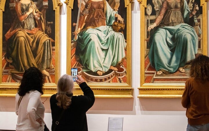 Uffizi Gallery Small Group Guided Tour with Entry Tickets Image 2