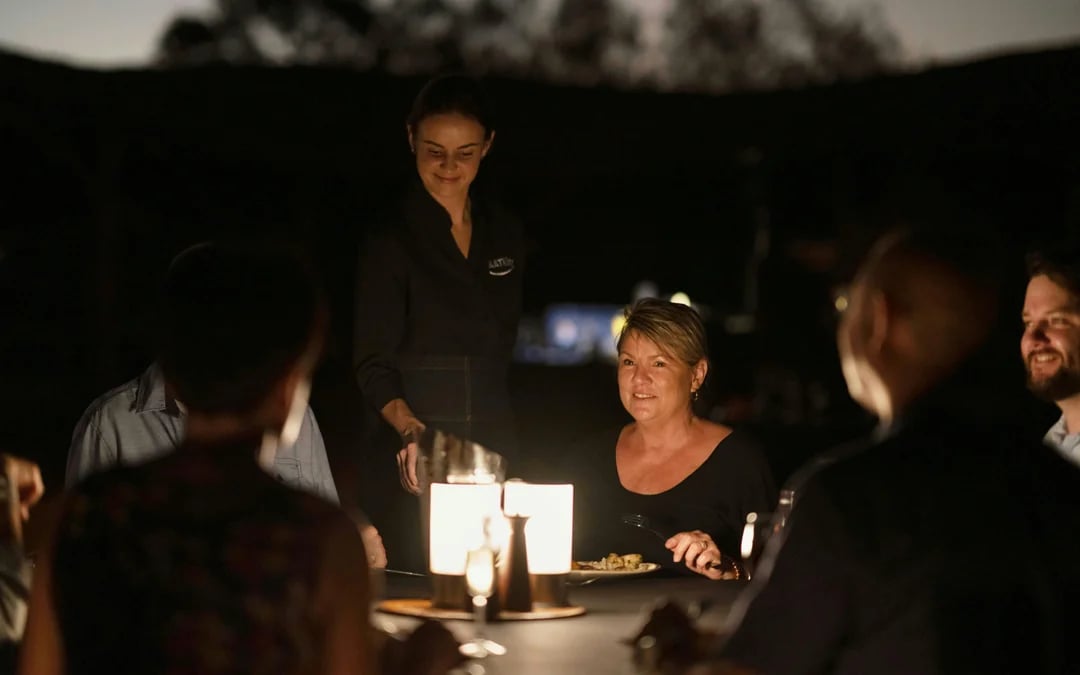 Uluru Sunset & Stargazing Tour with BBQ Dinner Image 9
