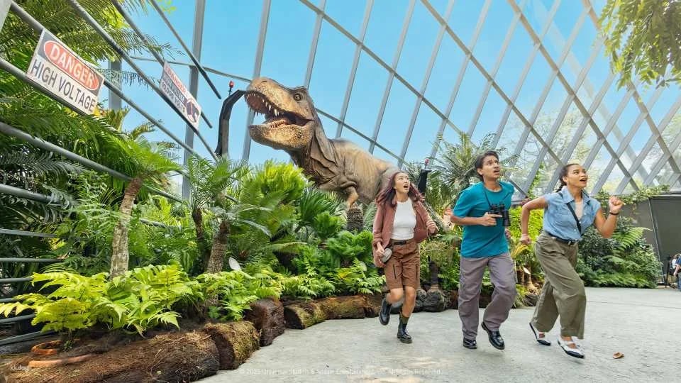 COMBO: Universal Studios Singapore + Gardens by the Bay Ticket