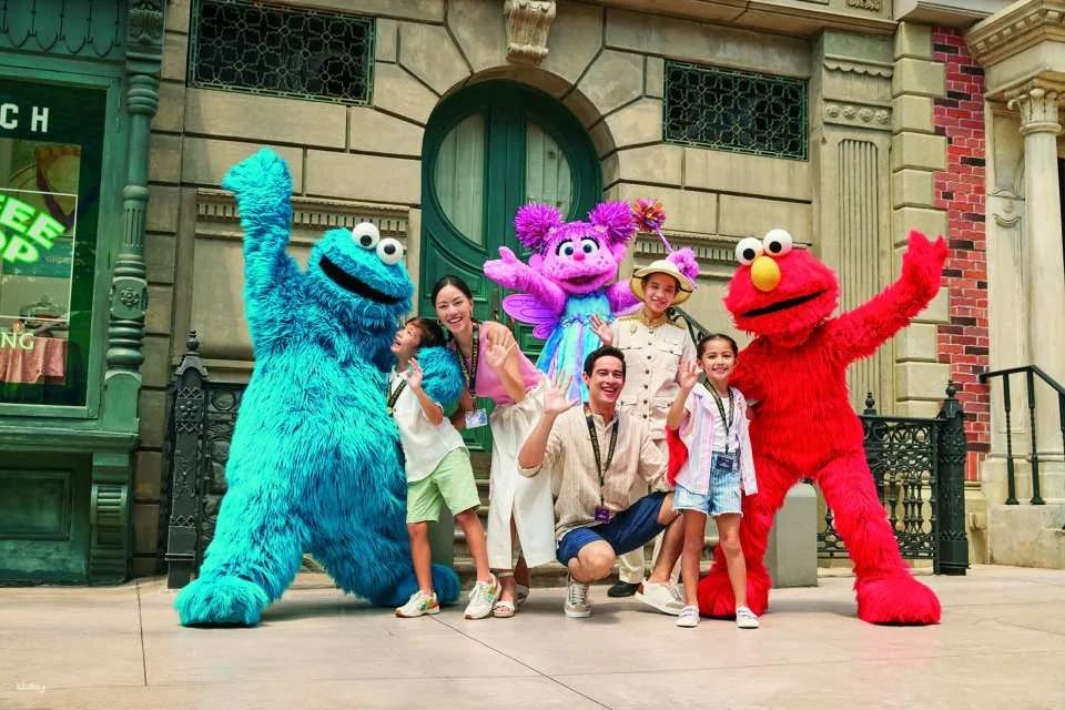 Universal Studios Singapore Tickets with Round-trip Transfers