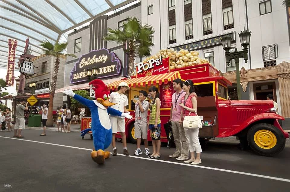 Universal Studios Singapore VIP Tour Experience: Exclusive Access to Attractions, Private Meet-and-Greet Sessions & "Skip The Queue" Universal Express Unlimited