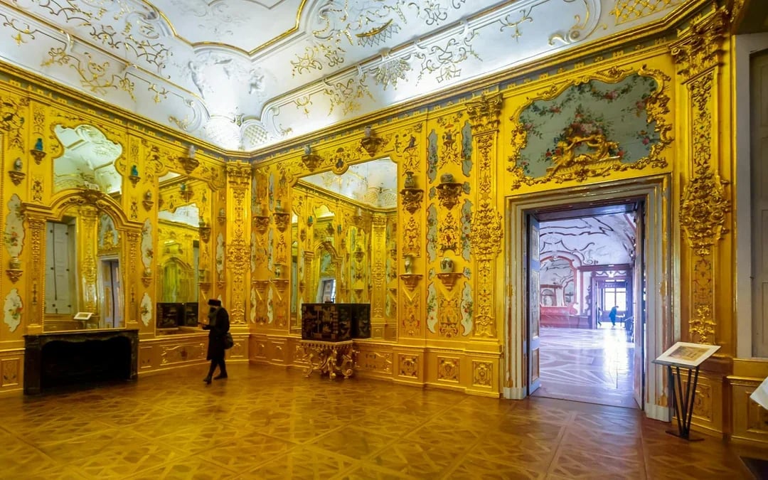 Upper Belvedere Palace & Gardens Guided Tour with Direct Entry Image 6